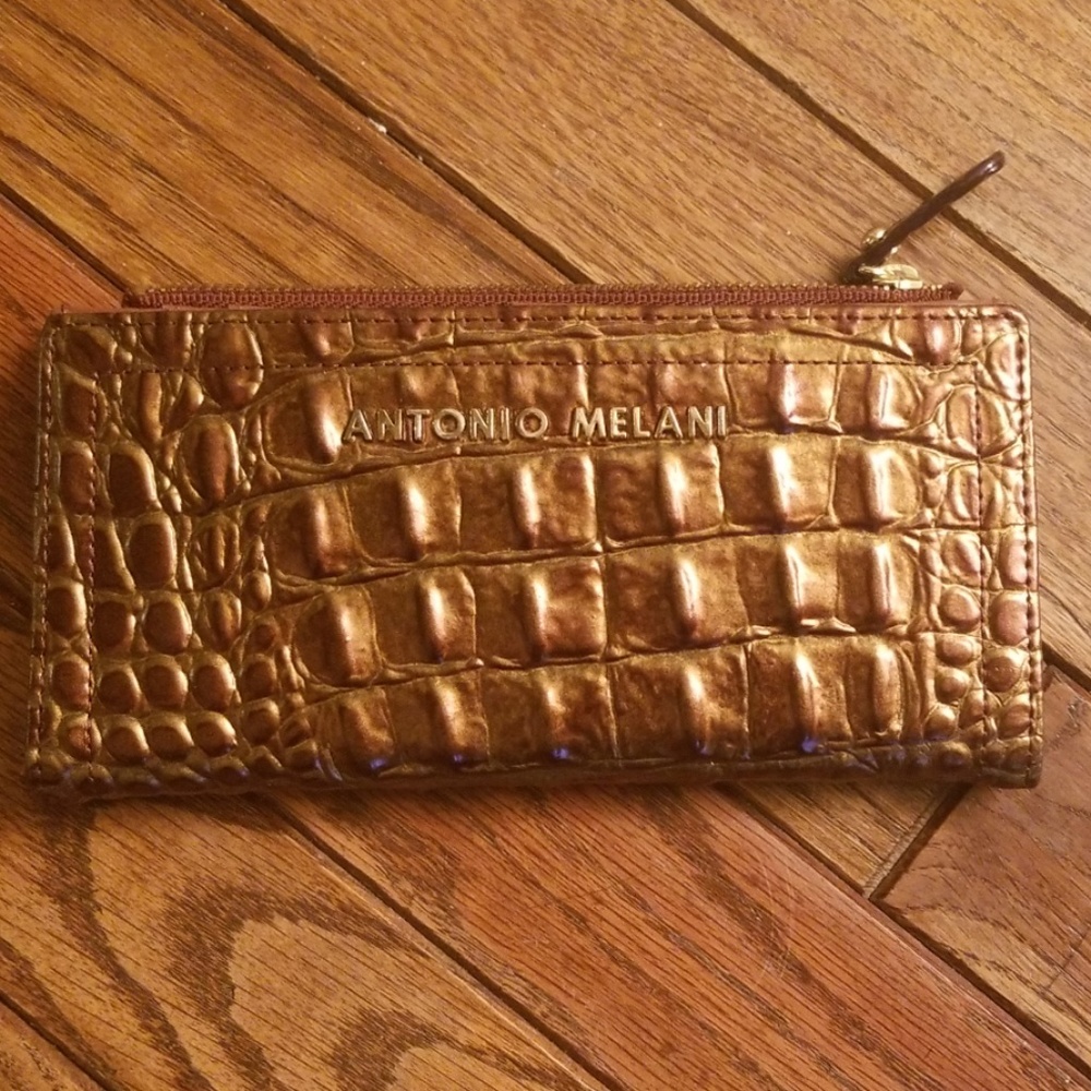Antonio Melani wallet